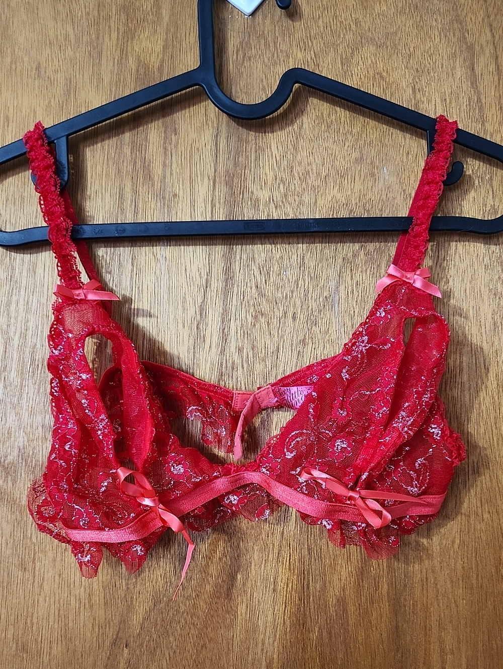 Red Lace Lingerie Bra with Ribbon Accents - Women Intimates Size Large